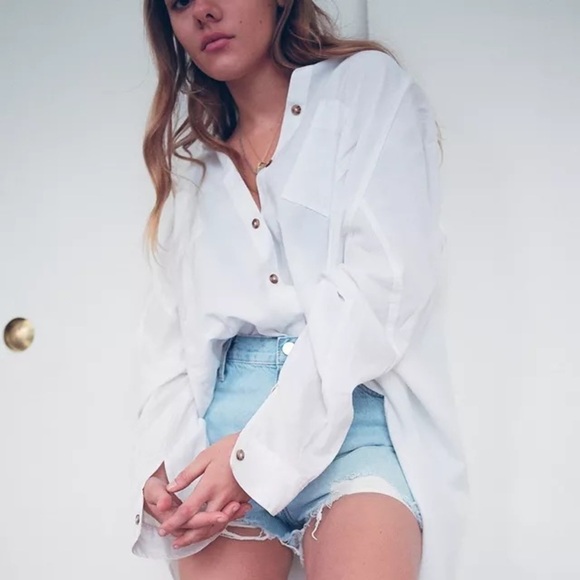 Urban Outfitters BDG Girlfriend High-Waisted Denim Short Light Blue NWT - Picture 3 of 6